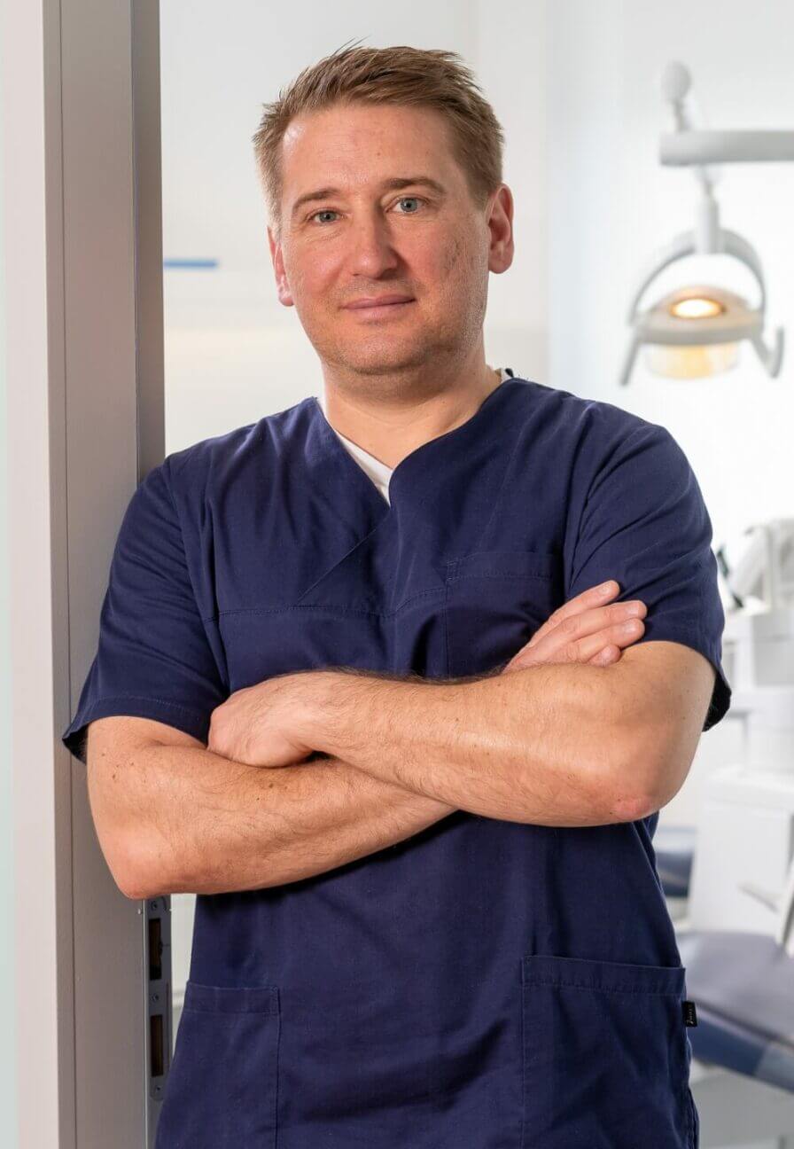 Dr. Nikolaus Ivanovas